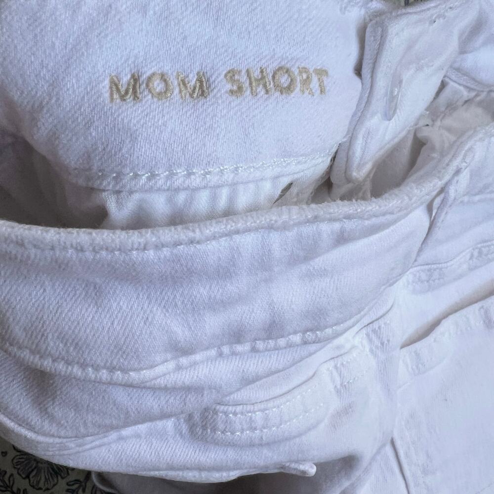 American Eagle Mom Shorts White High Rise Stretch Denim Size 10 - Picture 9 of 9
